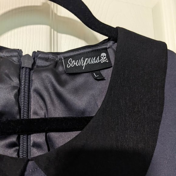 Sourpuss Grave Digger Lizzie Dress Graveyard  SIZE LARGE - Picture 3 of 3